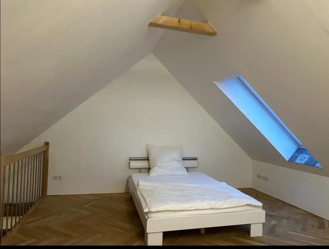 Exklusive Maisonetten Wohnung Mit Gartenzugang Augusta Esterno foto